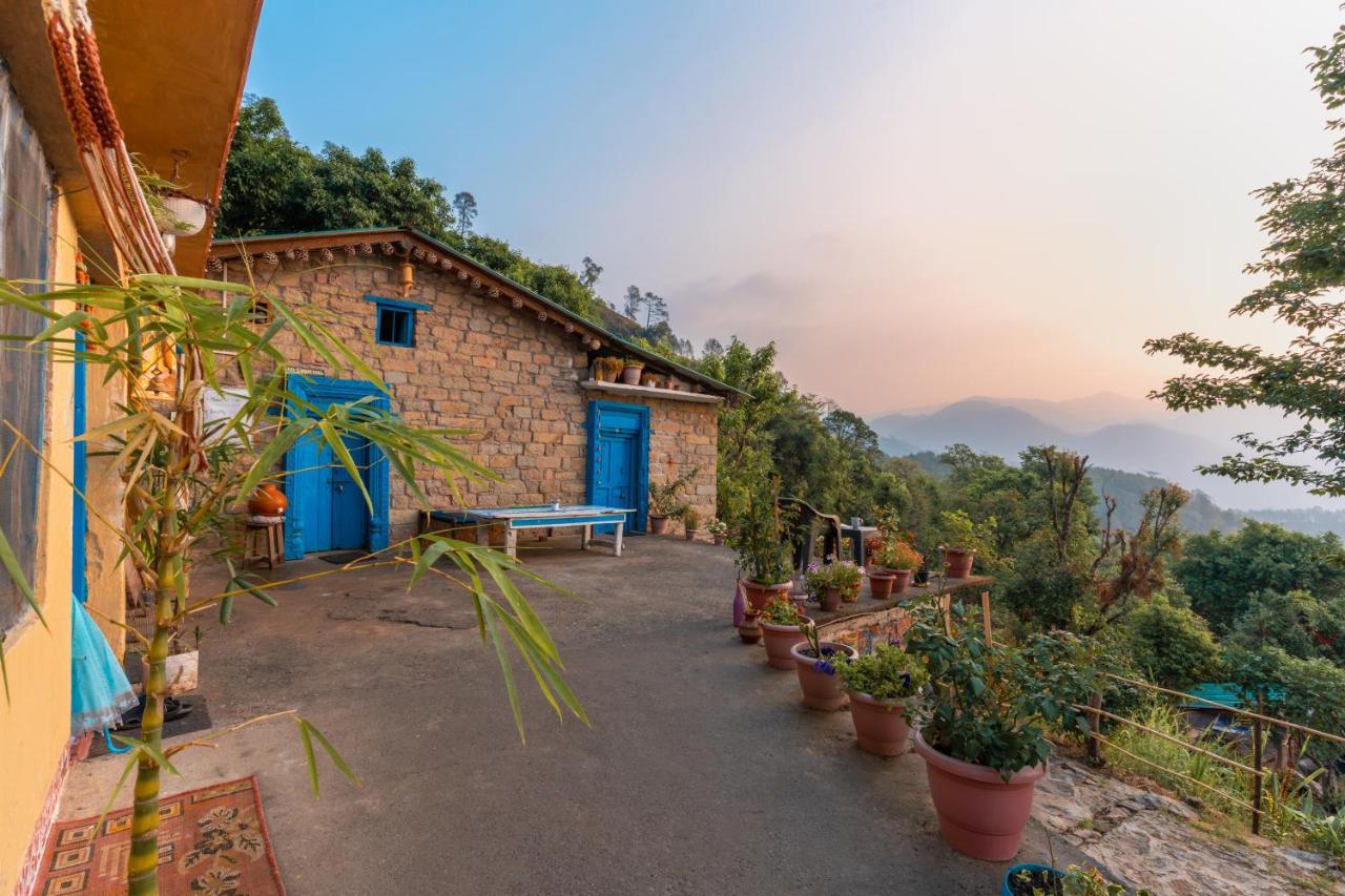 Vista Hostel Jeolikote, Nainital Patwa Dunga Экстерьер фото